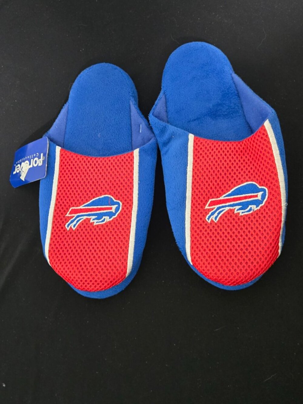 Buffalo Bills NFL Plush Slippers Kids XL (7-8) NWT Forever Collectibles FOCO
